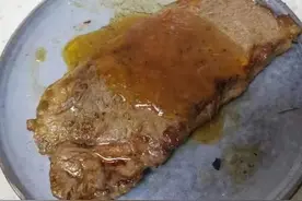 美食厨房丨乌龙茶煎牛排图片