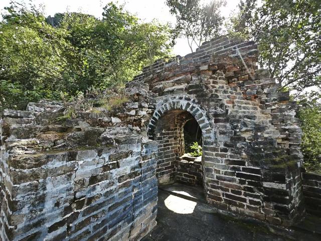登临北京响水湖长城，赏秀丽风景