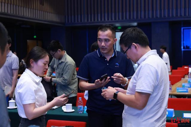 发布总投资2.4亿元供需信息，成都抢占无人/反无人装备产业制高点