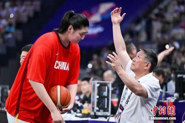 宫鲁鸣为亚洲杯女篮不敌日本揽责