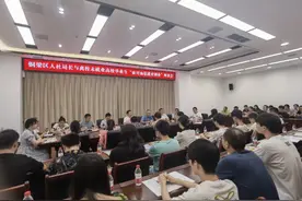 铜梁：促就业创业 与高校毕业生“面对面”交流图片