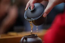 每天喝杯茶，可能还有这个好处图片