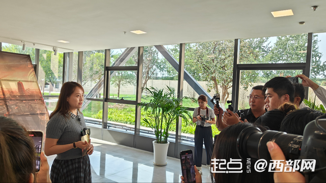 数智文遗陕西行｜VR唐墓壁画 多媒体装置 陕历博秦汉馆打造沉浸式文博新体验