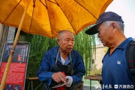 章丘“铁匠之乡”一非遗项目传承人知名老铁匠孙廷保图片