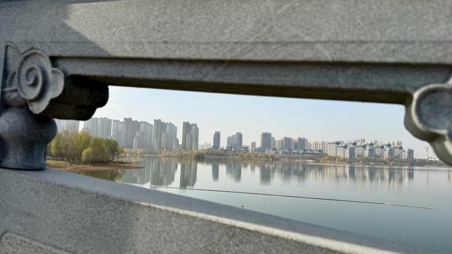 新视界｜济南：“大雪”华山美 游客乐游园