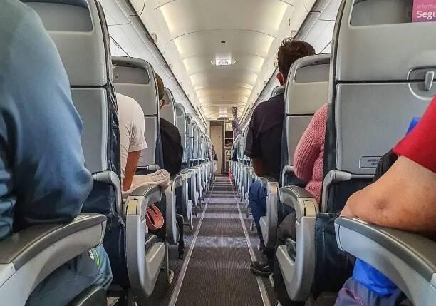 舆见丨航空公司的“座位生意经”还能念多久？