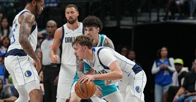 NBA季前赛：黄蜂客场险胜独行侠