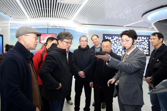 解码“产城人文湖”融合发展新画卷