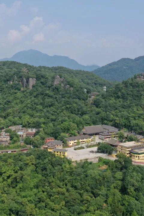 乐游绵阳 清凉一夏 ‖ 初秋治愈计划：登峰望云·禅院静心·地质寻奇