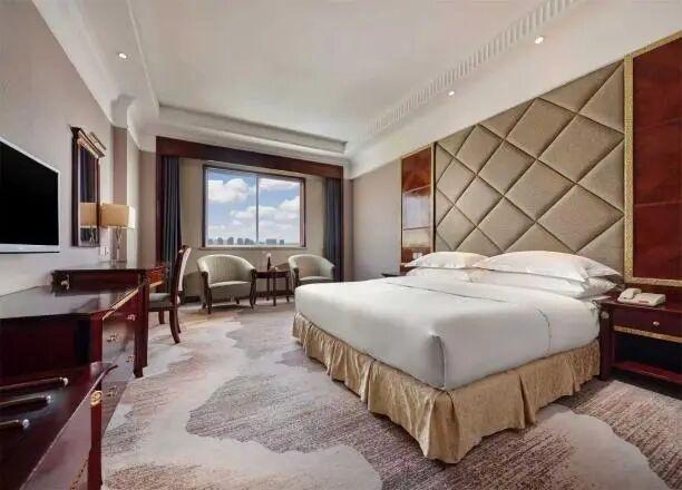 免费接驳、专属送机、优惠折扣、专享礼遇……酒店专属福利来了！“星星们”快码住→