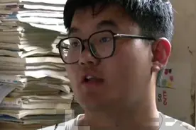 男孩用6年从“学渣”逆袭上北大：父亲患病后开始发奋学习视频封面