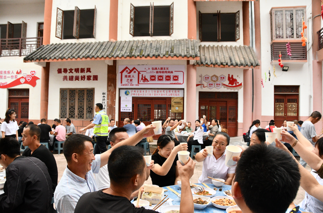 鲜嫩豆花迎国庆，满城丰收庆金秋 | 非遗四川·百城百艺 江门荤豆花文化旅游节等你来！