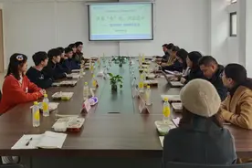 重庆财经学院校领导午餐会“望闻问切” 师生双向奔赴共话未来图片
