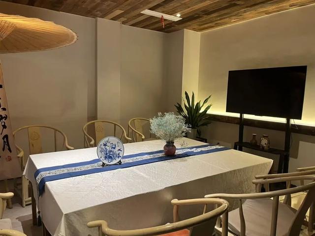 速抢！非遗大师亲授“左手剪影”，品茶观景，周日仅此一场！