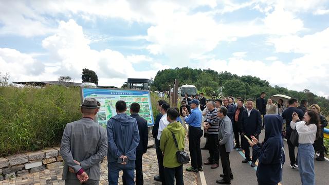 2025腾冲科学家论坛 | 30余名院士、专家调研滇池度假区“医旅康养”融合发展