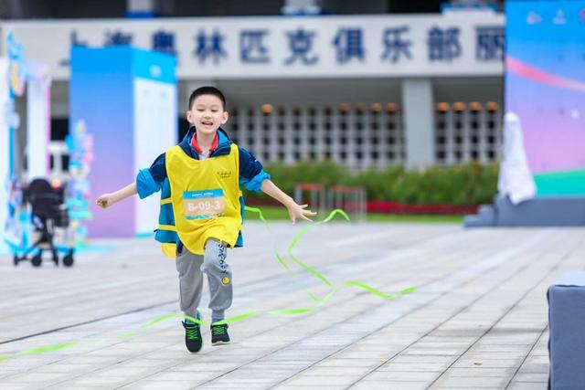 秋天潮流打开方式：来徐家汇“外圈Citywalk，内圈趣赛”