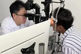 昆医大附一院成功为15岁少年实施圆锥角膜移植术图片