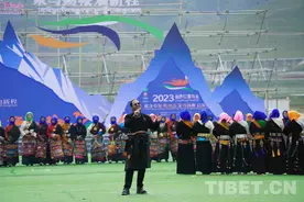 极净草原牧鸿篇 策马扬鞭启新程——西藏·当雄2023年“当吉仁”赛马会开幕图片