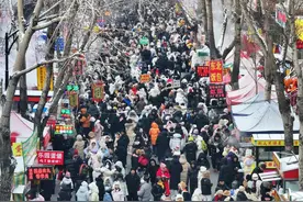 哈尔滨搓澡有多火？搓澡阿姨：曾一天搓37人，一眼辨别南方游客图片