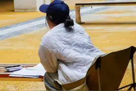 考研倒计时|烟台理工学院大学生迎着曙光备战冲刺图片