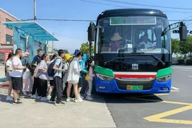 @所有人 青岛温馨巴士暑期露营攻略来啦！图片