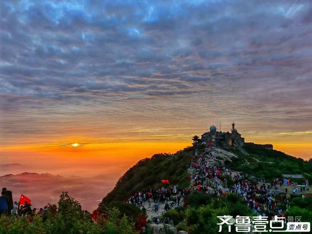 朝晖岱顶，国泰民安