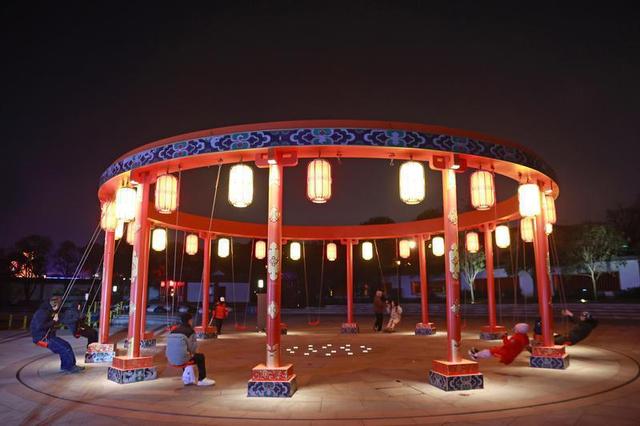 “长安灯会”流光溢彩