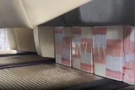 客车变成“运钞车”？海关提醒：旅客携人民币现钞最多不超2万元图片