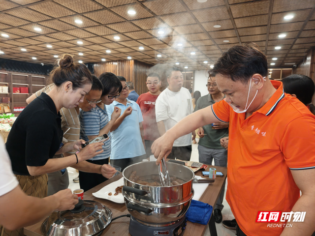 宜章莽山：“一个店”热闹开业 打造文旅消费新地标