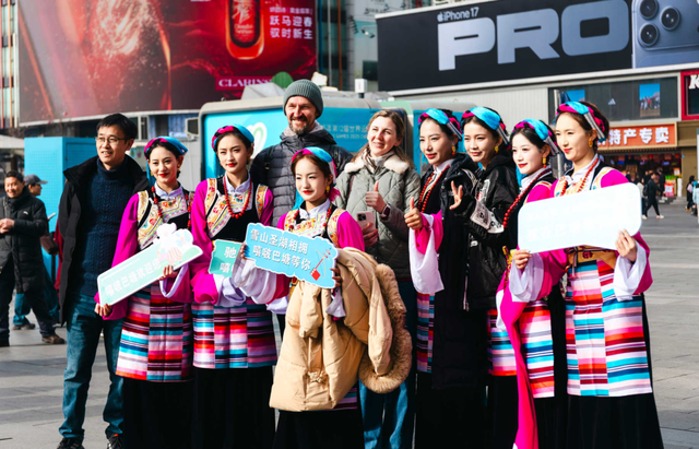 圣洁甘孜·一生有约 | 甘孜非遗“快闪”成都，十大冬游线路同步上新