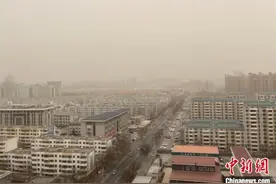 宁夏遭遇沙尘天气 最低能见度126米图片