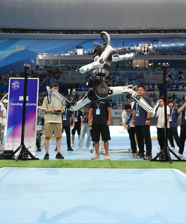 赛场掠影 | 2025世界人形机器人运动会第二日