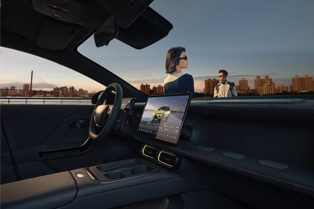 预售 10.58 万元的 Lafa 5	，是零跑心中的「白月光」