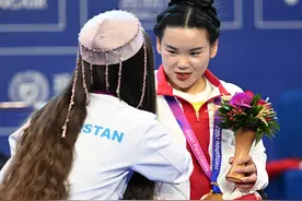 （杭州亚残运会）举重——女子41公斤级：郭玲玲夺冠图片