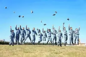 军转之声① | 戎装虽卸志不改  转型启航建新功图片