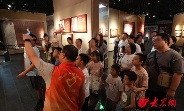 德州新华书店与德州市博物馆联合开展“博物馆奇妙夜”活动  打造文化服务新场景