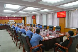 “记得常回家看看......”图片