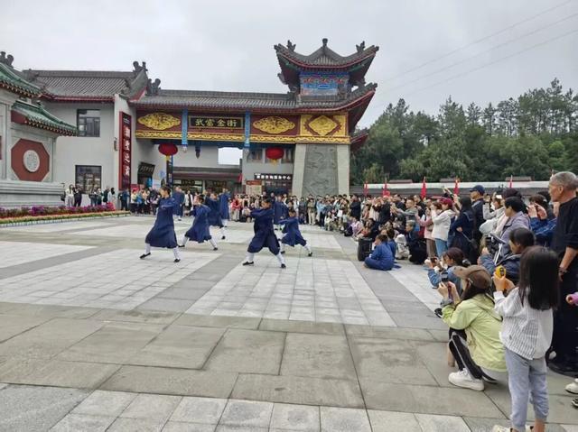 2025年国庆中秋假日前四天全省文化和旅游市场情况综述