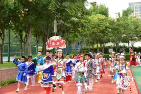 迎中秋庆国庆，佛科实验学校刮起“最炫民族风”图片