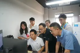 从海面起伏看深海“炎凉”图片