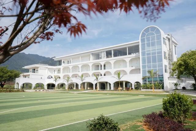 喜报 | 乐昌荣获“广东最具民宿投资潜力县市”！邀您共赴山水之约