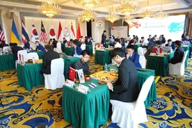 南洋杯世界围棋大师赛：柯洁幸运过关 马来西亚选手晋级16强图片