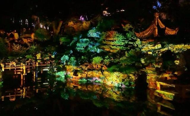赋予光影节更多人文关怀，“星星人”空降上海外滩