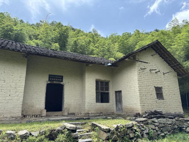 铭记历史 缅怀先烈｜烽火桃花山 今朝展新颜——石公华抗日根据地走访见闻
