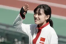 上周刚过完26岁生日，今天她就破了自己保持的世界纪录图片