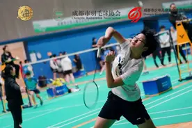 14岁羽球小花田思睿：想进国家队为国争光，希望国羽能在家门口夺冠图片