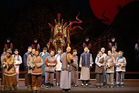 川剧《丁宝桢》再登舞台 王超：每一次与人物“重逢”，都是全新探索图片