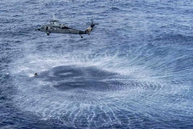 美航母在南海摔飞机是因为“某神秘大国电磁攻击”?中国军号:评书听多了