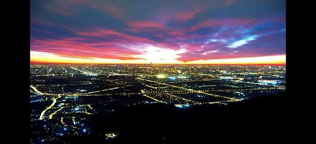 今早北京绝美朝霞，来了！