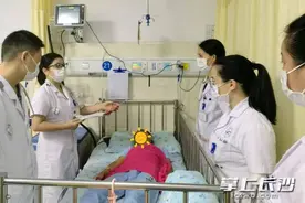“秋老虎”发威，12岁男孩军训时出现肌肉“溶解”图片